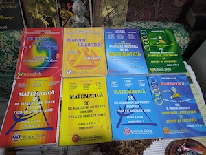 vând cărți ieftin la 20 de lei bucata 