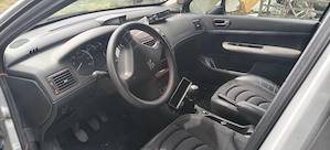 Dezmembrez Peugeot 307 - imagine 2