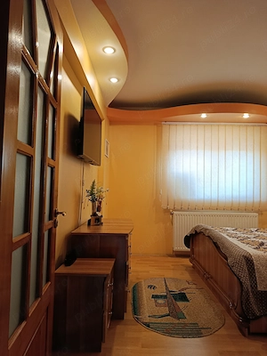 Apartament 3 camere, Zona Centrală, loc de parcare inclus - imagine 4
