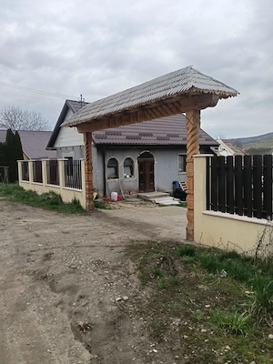 Vând Casă în localitatea Ghirișu Român, 3 camere, 10 arii curte - imagine 4