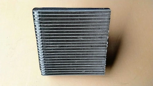 Evaporator aer condiționat 1K1820103A cu supapă 1K0820679 Audi, Skoda, Seat, Vw