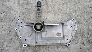 Jug cadru punte față cu suport motor antibalans, cod 1K0199369F + 1K0199855L AUDI, SKODA, SEAT, VW - imagine 2