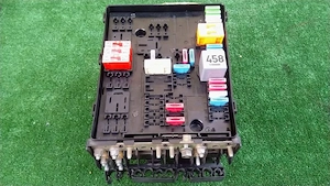 Tablou Siguranțe Motor 1K0937124K, cu capac, Seat Toledo 3, Altea, Altea XL, Skoda, Audi, Vw