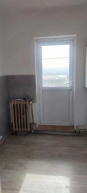 Apartament 3 camere Balș   45.000   negociabil - imagine 5