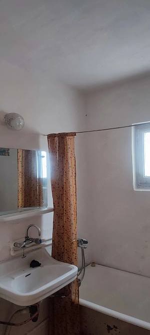 Apartament 3 camere Balș   45.000   negociabil - imagine 3
