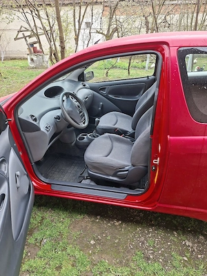 Vand Toyota Yaris - imagine 3