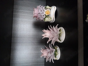 Vand bibelouri ghiveci cu flori