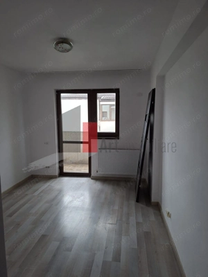 Apartament cu trei camere de vanzare-Metalurgiei-Aparatorii Patriei-cu centrala