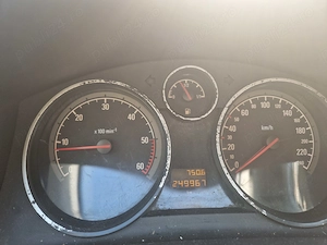 Se vinde opel astra h motor 1.7 diesel 