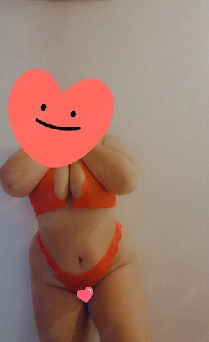 Elena miniona cu sânii mari  vino sa te satisfac 