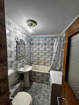  Vand 2 camere Dr Sarii -  Aleea  Platanului 