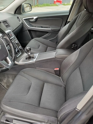 Volvo V60 D4 Momentum, 2.0d, 5 pistoane, euro 5, manuala, import Germania - imagine 9