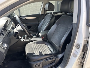 Volkswagen Passat 2.0 TDI 4Motion - imagine 6