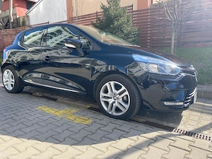 Ofer spre vânzare un autoturism marca Renault Clio 4, motorizare benzină 1.2 l, rulaj (9800 Km). - imagine 7