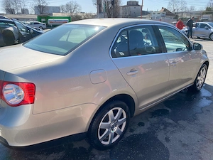 Unic proprietar ofer spre vânzare VW Jetta 1.4 TSI Confortline, model 2008, 190000 Km. - imagine 3