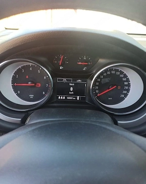 Vînd Opel astra 1.4 benzina 100 cp 2019 