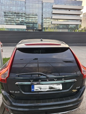   Vând Volvo Xc60  D4 2.0 Diesel  - imagine 2