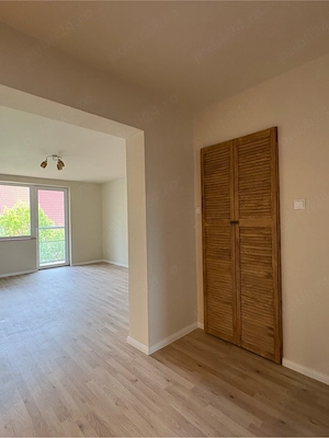 Apartament de vanzare 3 camere etaj 3 - imagine 5