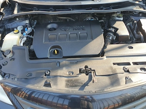 Se vinde Toyota Corolla, motorizare benzină, an fabricație 2012 - imagine 4