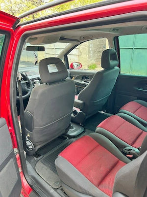 De vanzare Sharan - imagine 3