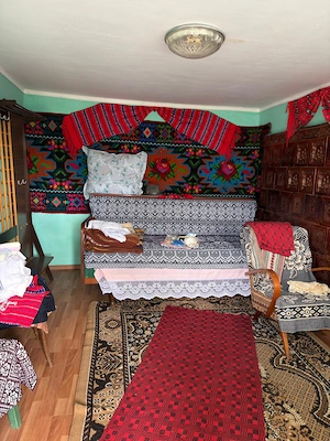 Casă rurală gata de utilizare, teren central - ideal construcție nouă - imagine 7