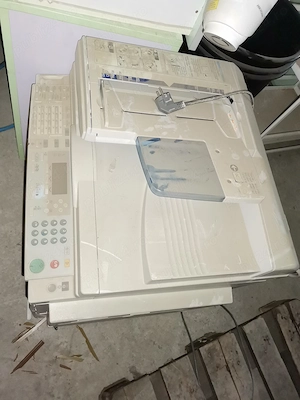 Imprimanta multifuncțională 