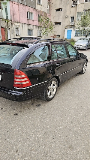 Vând Mercedes C220 Avangard 2006 150 cp Euro 4 - imagine 3