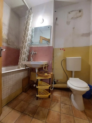 Apartament Negru Voda, Spitalul Militar Pitesti - Etaj 2, Confort 1, Decomandat - imagine 5