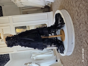 Vand rochie de seara unicat