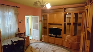 Închiriez casă cu 2 camere - imagine 4