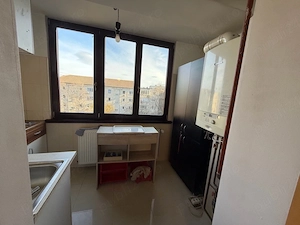 Apartament 3 camere de vanzare, zona Bucovina - imagine 3