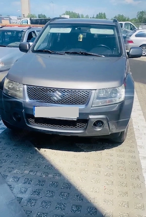 suzuki grand vitara motor defect pentru dezmembrari se vinde intreaga!
