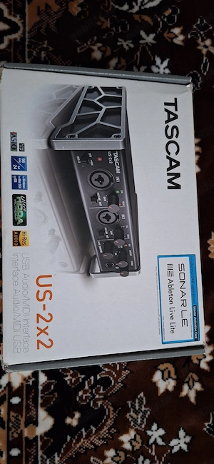 Interfata Audio Tascam US 2x2