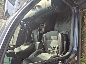 Passat B5.5 an 2002 pentru piese  - imagine 5