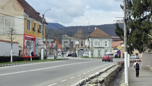 Spatiu comercial stradal Codlea - imagine 9