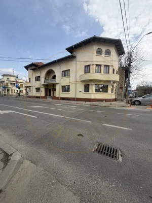 Spațiu birouri / locuință – 181 mp utili, etaj + mansardă în vilă, Centru Piteșt