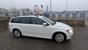 Volvo V 50  diesel 2.0 - imagine 2