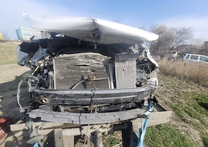 Vând Hyundai SantaFe avariat