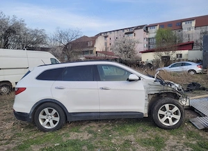 Vând Hyundai SantaFe avariat - imagine 2