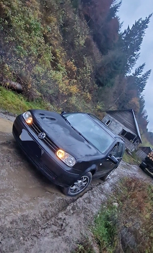 Vând golf 4 1.9 AXR - imagine 4