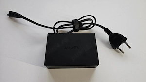 Aukey Încărcător Fără Cablu cu 6 Porturi USB-A 60W Quick Charge 3.0 Negru