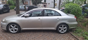 Toyota avensis 2.2 tdi - imagine 2