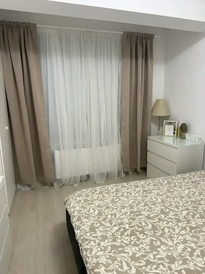 vand 2 camere cu parcare Popesti