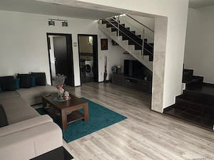 Vand casa cocheta si discreta aproape la pret de cheta - imagine 4