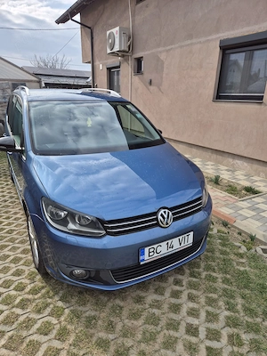 Vând Volswagen Touran