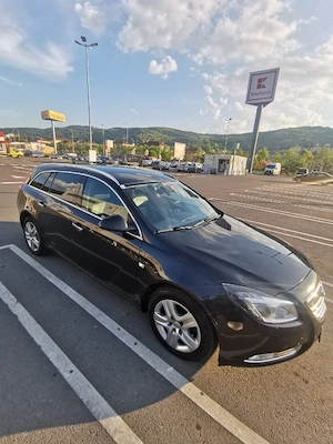 opel insignia CDTI 4 4 sport Tourer Break - imagine 2