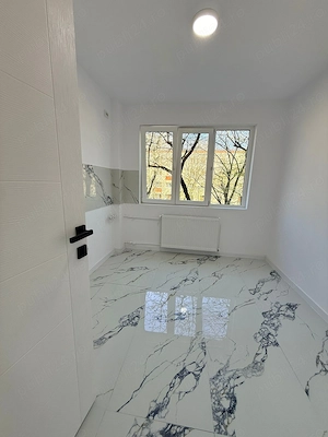 3 camere 70 mp decomandat Bloc tip C Mutare rapida Renovat complet  - imagine 7