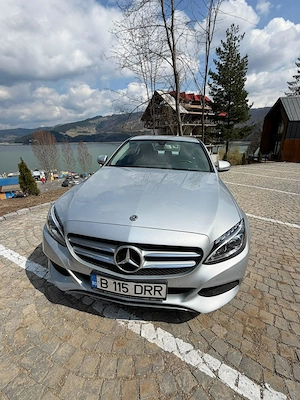 Vând Mercedes-Benz C-Class C200 4MATIC