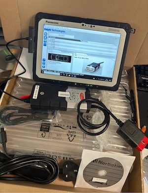 Kit Diagnoza Auto si Camion Tableta Panasonic Toughbook 256 SSD i5 8 Gb Ram Delphi Autocom