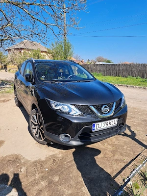 Nissan qashqai 2017 1.6d FULL OPTION